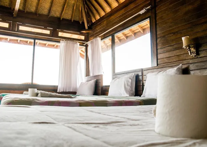 Cemara Beachfront ゲストハウス 3*
