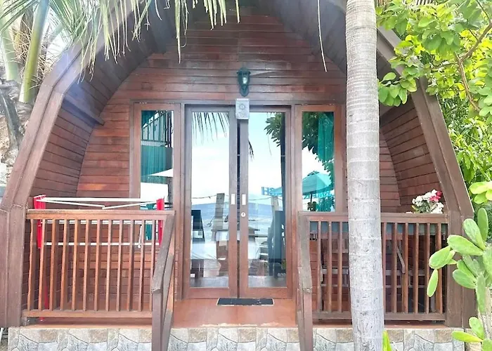 ゲストハウス Cemara Beachfront 3*